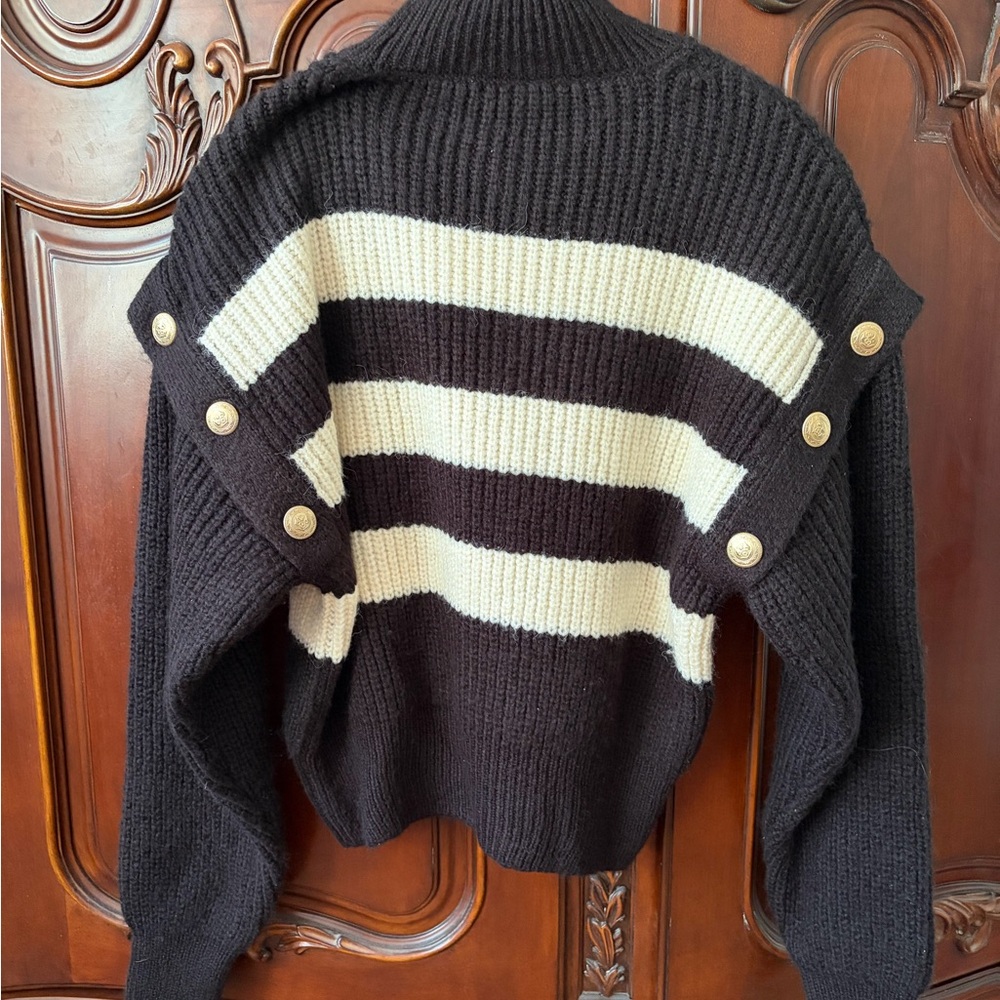 Zara Black and Cream Buttoned Sweater